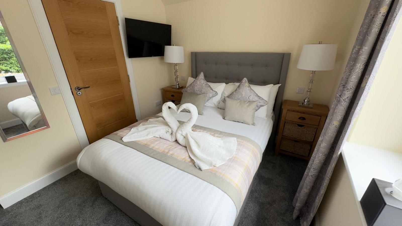 The Waverley Inn Holiday Homes إينفيرنيس المظهر الخارجي الصورة